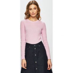 Tommy Hilfiger - Sweter. Czerwone swetry damskie TOMMY HILFIGER, s, bez wzorów, z bawełny, bez rękawów, bez kaptura. W wyprzedaży za 399,90 zł.