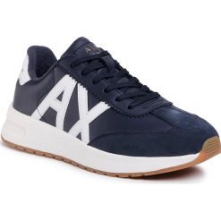 Sneakersy ARMANI EXCHANGE - XUX071 XV234 K487 Navy/Opt White. Niebieskie sneakersy męskie Armani Exchange, bez wzorów, z zamszu, bez zapięcia. Za 629,00 zł.