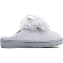 Szare Kapcie In Paradise. Szare buty dziewczęce zimowe Born2be, z okrągłym noskiem. Za 19,99 zł.