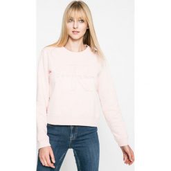 Calvin Klein Jeans - Bluza Harper. Różowe bluzy damskie Calvin Klein Jeans, s, z aplikacjami, z bawełny, bez rękawów, bez kaptura. W wyprzedaży za 299,90 zł.
