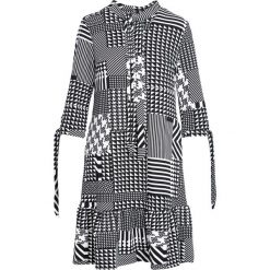 Czarna Sukienka Engross. Czarne sukienki Born2be, l, midi, oversize. Za 59,99 zł.