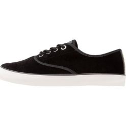 S.Oliver RED LABEL Tenisówki i Trampki black. Czarne trampki i tenisówki damskie marki s.Oliver RED LABEL, z tworzywa sztucznego. W wyprzedaży za 143,20 zł.