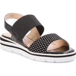 Rzymianki damskie: Sandały CAPRICE – 9-28702-20 Black Dots Com 033