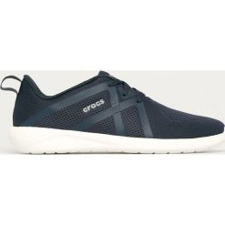Crocs - Buty. Czarne sneakersy męskie Crocs, bez wzorów, z gumy. W wyprzedaży za 239,90 zł.