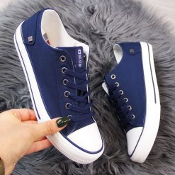 Trampki niskie granatowe Big Star DD274335 - granatowy. Niebieskie trampki i tenisówki damskie BIG STAR, bez wzorów, bez zapięcia. Za 79,99 zł.