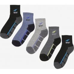 5-pack Mix Kolorów Skarpety Zellanya. Czarne skarpetki męskie Born2be, bez wzorów. Za 29,99 zł.