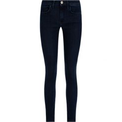 Jeansy Skinny Fit Pinko Al 19-20 PDEN 1J09T Y5PD. Niebieskie jeansy damskie Pinko, bez wzorów, z elastanu. W wyprzedaży za 349,00 zł.