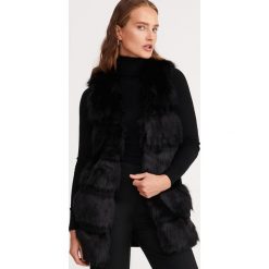 Futrzana kamizelka - Czarny. Czarne kamizelki damskie Reserved, s, bez wzorów, z futra, bez kaptura. Za 159,99 zł.