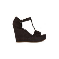 Sandały Tommy Hilfiger ESTELLE. Pomarańczowe sandały damskie TOMMY HILFIGER, bez wzorów, bez obcasa, bez zapięcia. Za 387,99 zł.