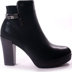 BOTKI DAMSKIE TS 16064 CZA. Botki damskie T. Sokolski, z nubiku, bez obcasa, bez zapięcia. Za 109,00 zł.