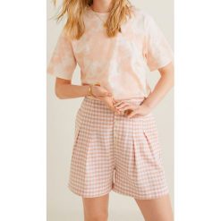 Mango - Szorty Lauren. Różowe szorty damskie Mango, bez wzorów, z bawełny, casualowe. Za 119,90 zł.