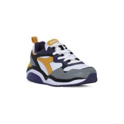 Buty Diadora WHIZZ RUN. Szare trampki męskie Diadora, bez wzorów, bez zapięcia. Za 435,60 zł.