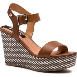 Espadryle GIOSEPPO - Petropolis 48568 Tan. Pomarańczowe espadryle damskie Gioseppo, bez wzorów, ze skóry ekologicznej, bez obcasa, na obcasie. W wyprzedaży za 189,00 zł.