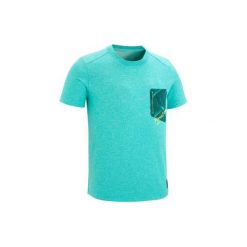 Koszulka turystyczna MH100 dla chłopców. Niebieskie t-shirty chłopięce QUECHUA, bez wzorów, z elastanu, bez rękawów. Za 24,99 zł.