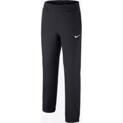 SPODNIE NIKE BRUSHED-FLEECE CUFFED (147-158). Dresy chłopięce Nike, bez wzorów, z bawełny, młodzieżowe. Za 139,00 zł.