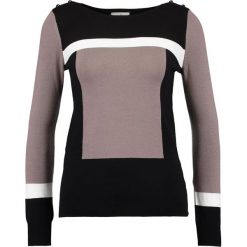 Swetry klasyczne damskie: Wallis Petite COLOUR Sweter neutral
