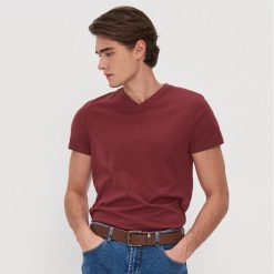 T-shirt z bawełny organicznej - Bordowy. Czerwone t-shirty męskie House, s, bez wzorów, z bawełny, bez kołnierzyka. W wyprzedaży za 29,99 zł.