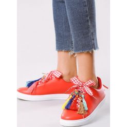 Czerwone Buty Sportowe Visceral. Czerwone buty sportowe damskie Multu, bez wzorów, sportowe. Za 34,99 zł.