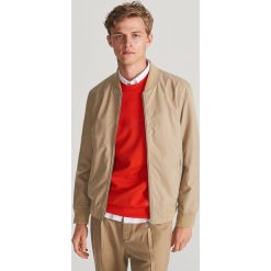 Kurtka typu bomber - Beżowy. Brązowe kurtki męskie Reserved, s, bez wzorów, bez kaptura. Za 199,99 zł.