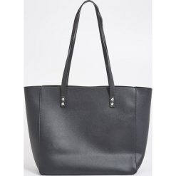Torba shopper - Czarny. Czarne torby damskie na zakupy Sinsay, bez wzorów, bez dodatków. Za 79,99 zł.