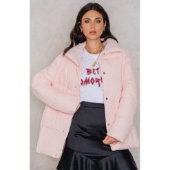 Bomberki damskie: Rut&Circle Kolorowa, watowana kurtka Hilma - Pink