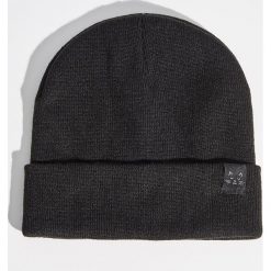 Czapka beanie - Czarny. Czarne czapki damskie Sinsay, bez wzorów. Za 14,99 zł.