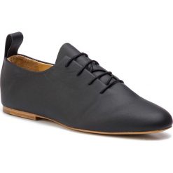 Półbuty JIL SANDER NAVY - JN32004A Black 999. Czarne półbuty damskie Jil Sander Navy, na co dzień, bez wzorów, ze skóry, bez obcasa, na płaskiej podeszwie, bez zapięcia. W wyprzedaży za 699,00 zł.