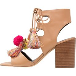 Rzymianki damskie: Rebecca Minkoff CALISSA Sandały na obcasie natural