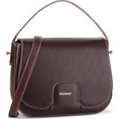 Torebka MONNARI - BAG7580-005 Burgundy. Czerwone torebki klasyczne damskie Monnari, bez wzorów, ze skóry ekologicznej, klasyczne, bez dodatków. W wyprzedaży za 159,00 zł.