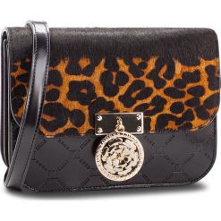 Torebka GUESS - HWBOPH L8421 LTI. Czarne listonoszki damskie marki Guess, z aplikacjami, ze skóry ekologicznej, zdobione. Za 819,00 zł.