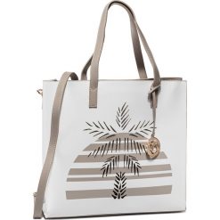 Torebka MONNARI - BAG1800-015 Beige With White. Brązowe torebki klasyczne damskie Monnari, bez wzorów, ze skóry ekologicznej, klasyczne, na ramię, bez dodatków. W wyprzedaży za 139,00 zł.