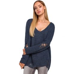 Jeansowy Nowoczesny Sweter Oversize z Efektem Damage. Niebieskie swetry damskie Molly.pl, s, bez wzorów, z jeansu, z długim rękawem, długie, bez kaptura. Za 139,90 zł.