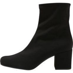 Botki damskie: Pretty Ballerinas Botki black