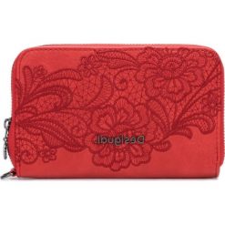 Desigual Melody Mini Portfel Czerwony. Czerwone portfele damskie Desigual, z materiału. Za 223,95 zł.
