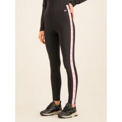 Legginsy Tommy Jeans Tjw Tape Detail DW0DW07698. Czarne spodnie damskie Tommy Jeans, m, z jeansu. W wyprzedaży za 249,00 zł.