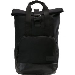 Crumpler ALGORITHM Plecak black. Czarne plecaki damskie marki Crumpler. Za 539,00 zł.