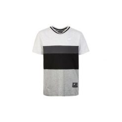 T-shirty z krótkim rękawem Dziecko Nike CAMISETA BOYS GARCONS. T-shirty chłopięce Nike, bez wzorów, z krótkim rękawem. Za 92,78 zł.