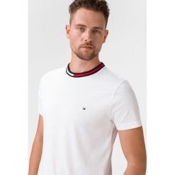 Tommy Hilfiger Cool Contrast Collar Koszulka Biały. Białe podkoszulki męskie TOMMY HILFIGER, l, bez wzorów, z bawełny, z krótkim rękawem. Za 221,95 zł.