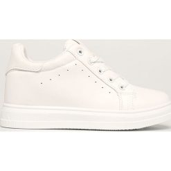 Answear - Buty. Białe koturny damskie ANSWEAR, z okrągłym noskiem, bez obcasa, na obcasie, bez zapięcia. W wyprzedaży za 59,90 zł.