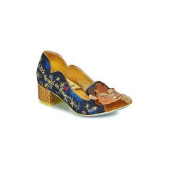 Czółenka Irregular Choice AS OLD AS TIME. Niebieskie czółenka damskie Irregular Choice, bez wzorów, bez obcasa. W wyprzedaży za 554,25 zł.