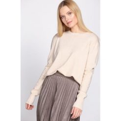 Jasnobeżowy Sweter Demanding. Szare bez kategorii Born2be, s, z dzianiny, z okrągłym kołnierzem. Za 44,99 zł.