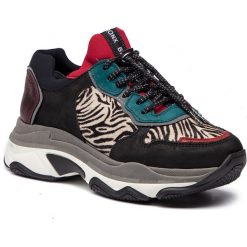 Sneakersy BRONX - 66167-D BX 1525 Black/Zebra/Wine. Czarne półbuty damskie marki Bronx, na co dzień, bez wzorów, ze skóry, bez obcasa, na płaskiej podeszwie, bez zapięcia. Za 605,00 zł.