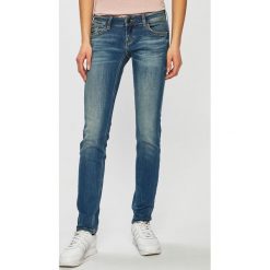 Mustang - Jeansy. Niebieskie jeansy damskie marki Mustang, bez wzorów, z elastanu, z obniżonym stanem. Za 299,90 zł.