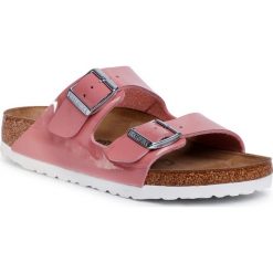 Klapki BIRKENSTOCK - Arizona Bs 1016071 Patent Old Rose. Różowe klapki damskie Birkenstock, bez wzorów, ze skóry ekologicznej, bez obcasa. Za 289,00 zł.