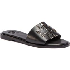 Klapki TORY BURCH - Ines Slide 50109 Perfect Black/Silver 043. Czarne klapki damskie Tory Burch, bez wzorów, ze skóry, bez obcasa, na obcasie. W wyprzedaży za 579,00 zł.