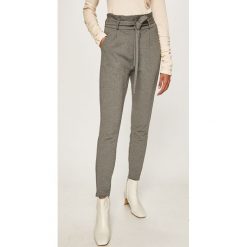 Vero Moda - Spodnie. Szare spodnie damskie Vero Moda, s, z haftami, z elastanu, casualowe. W wyprzedaży za 119,90 zł.