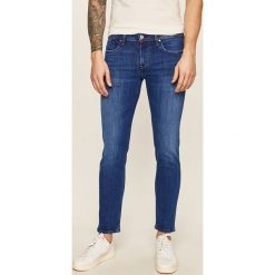 Pepe Jeans - Jeansy Hatch. Niebieskie jeansy męskie Pepe Jeans, bez wzorów, z obniżonym stanem. W wyprzedaży za 269,90 zł.