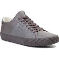 Tenisówki GUESS - FJLUK3 LEA12 020G. Szare półbuty damskie Guess, na co dzień, z aplikacjami, ze skóry, bez obcasa, na płaskiej podeszwie, bez zapięcia. W wyprzedaży za 199,00 zł.