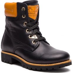 Trapery PANAMA JACK - Panama 03 Travelling B10 Napa Negro/Black. Czarne trapery damskie marki Panama Jack, ze skóry, bez obcasa, bez zapięcia. W wyprzedaży za 499,00 zł.