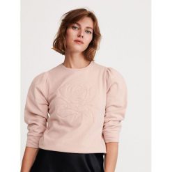 Bawełniana bluza z aplikacją - Różowy. Różowe bluzy damskie Reserved, s, z aplikacjami, z bawełny, bez rękawów, bez kaptura. W wyprzedaży za 39,99 zł.